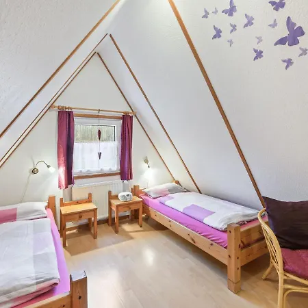 Cosy Holiday In Nearby The River بيت للعطل