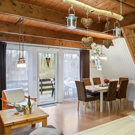 Cosy Holiday In Nearby The River بيت للعطل *