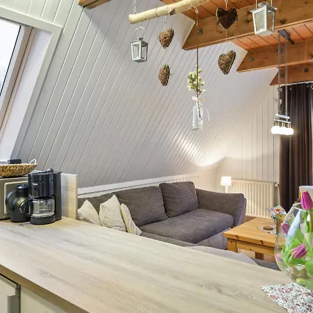 Cosy Holiday In Nearby The River باد آرولزن